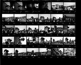 Tờ contact print để biên tập và so sánh nhiều khung hình